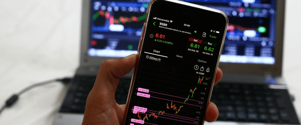 Bitcoin Price Analysis: A Steady Decline Following a Peak